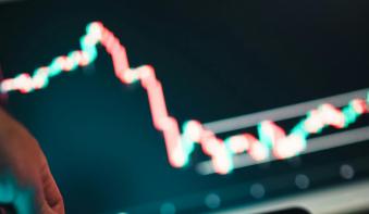 2025年11月26日市前